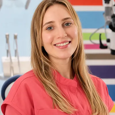  Lek. dent. Alicja Woś — Dentysta
